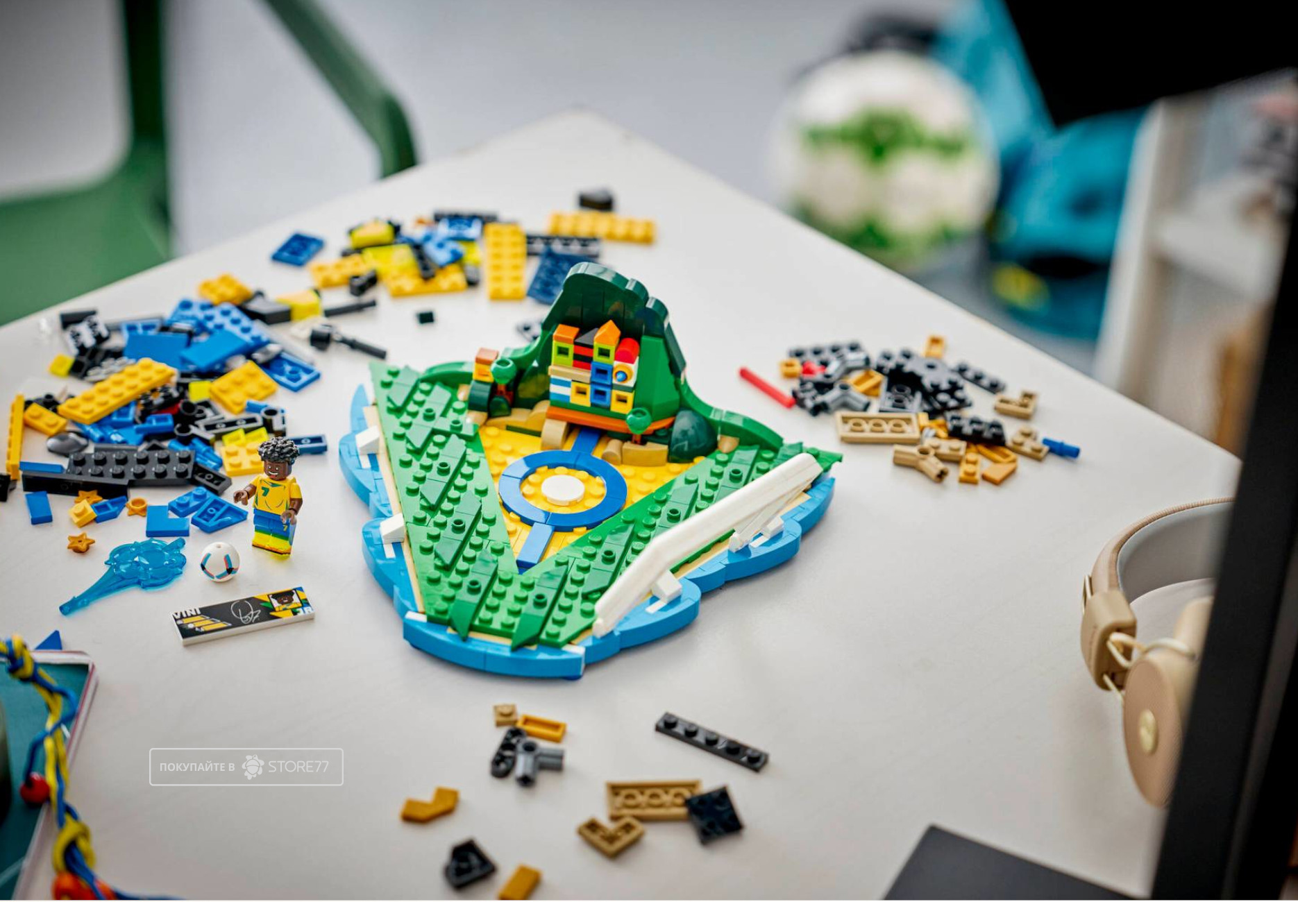 Конструктор LEGO Editions (Эдишнс) 43027 Винисиус Жуниор