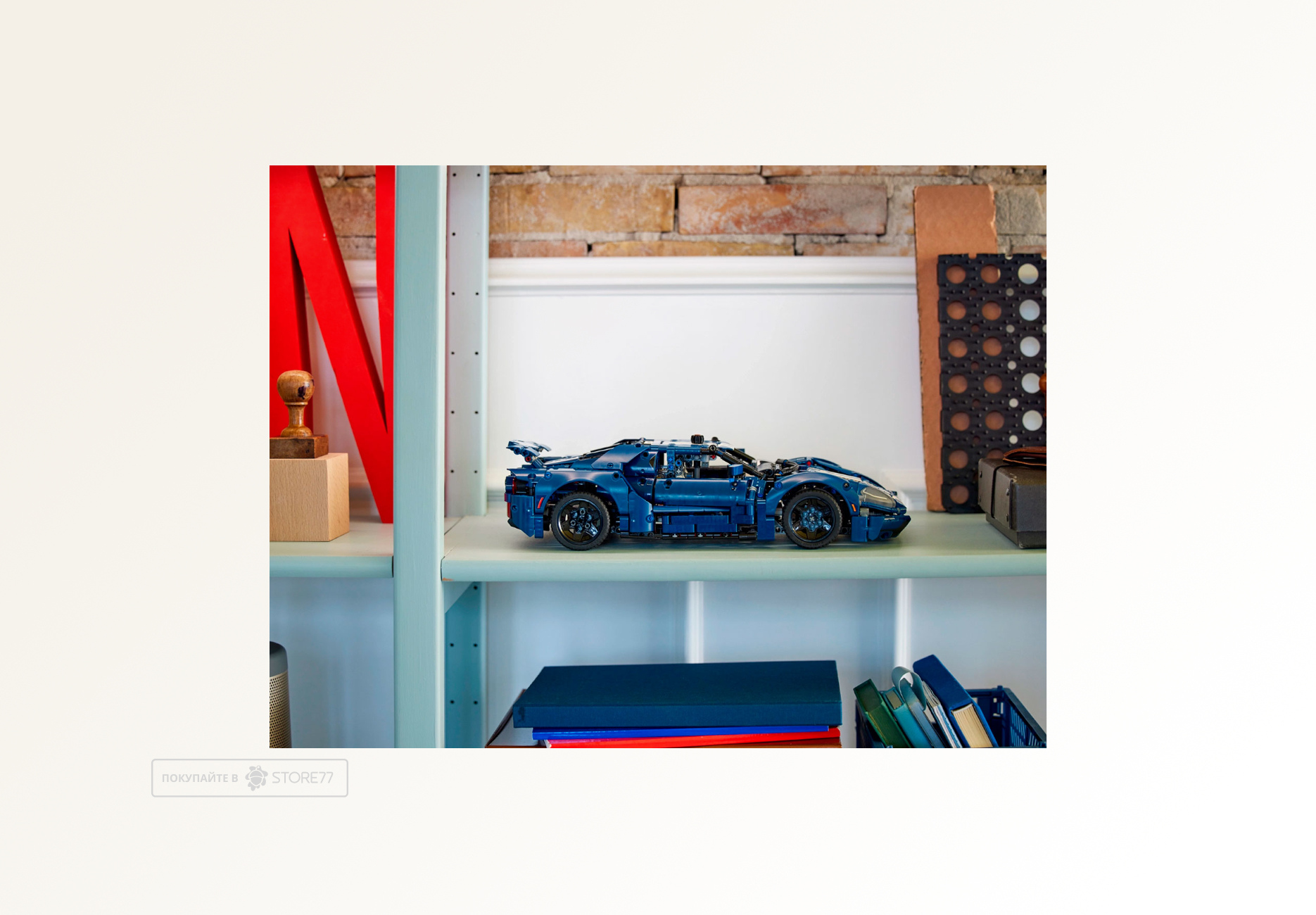 Конструктор LEGO Technic 42154 Ford GT